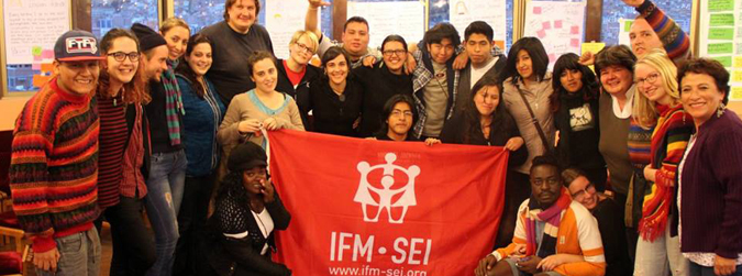 Formació, intercanvi cultural i ‘mate’: crònica d’una setmana a La Paz