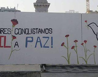 El 23 d’abril una rosa, el 25 un clavell